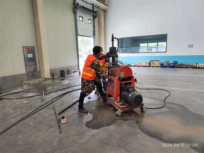 绥芬河厂房地面下沉塌陷注浆加固施工